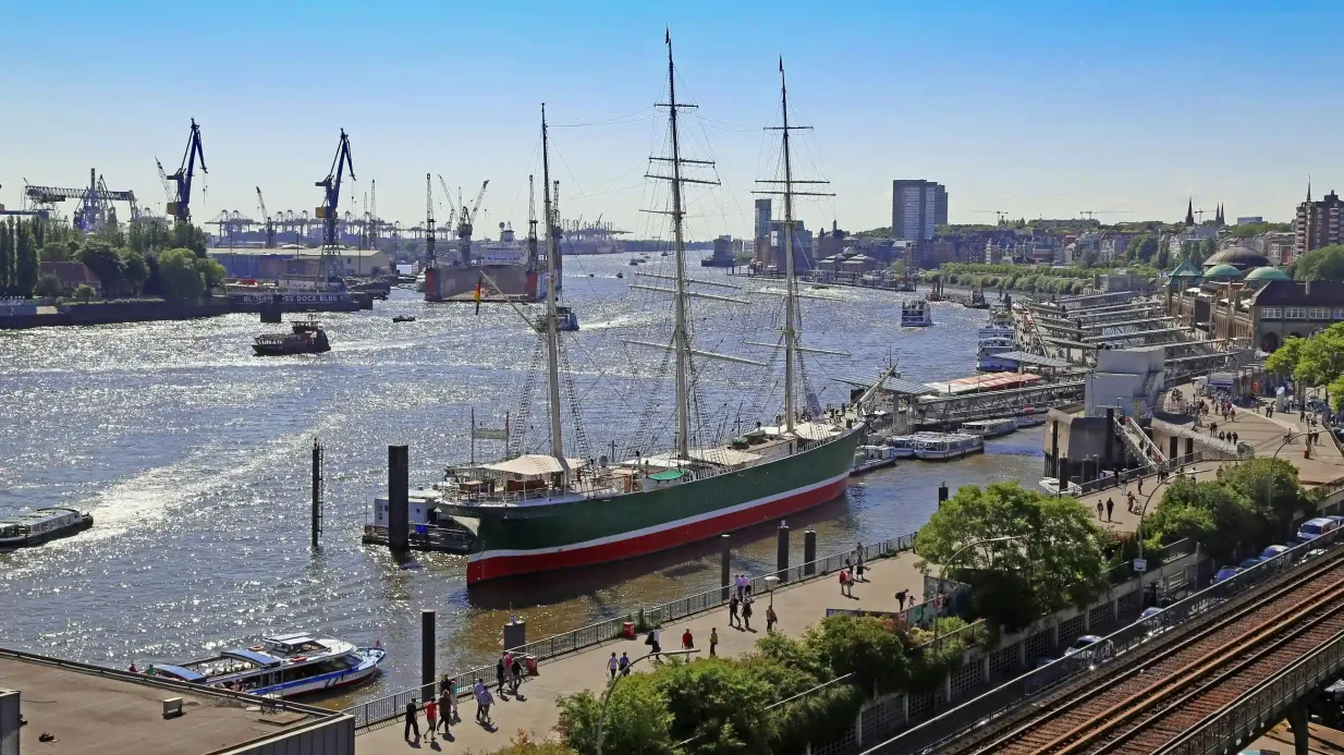 Museum Ship Rickmer Rickmers: Entry Ticket Provided by Stiftung Rickmer Rickmers