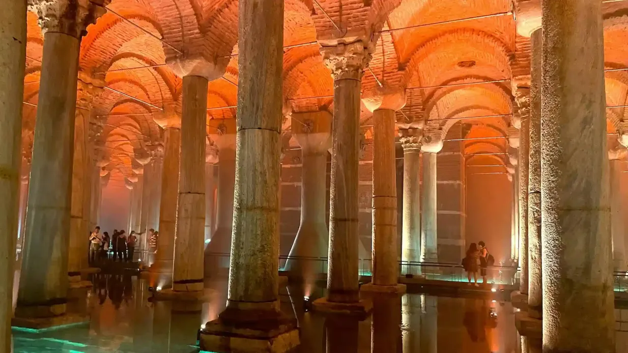 Cisterna Basilica: Biglietto salta-coda + Servizio di orientamento