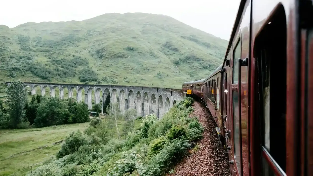 Scottish Highlands: Harry Potter Train + Tour from Edinburgh