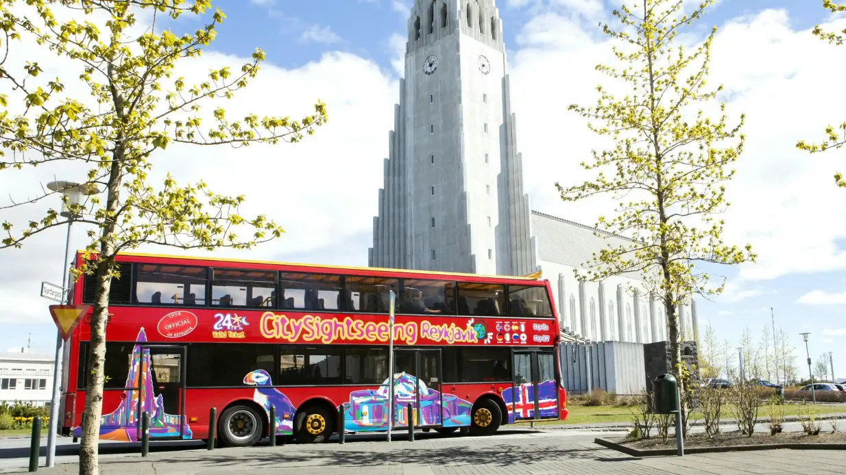 City Sightseeing Reikiavik: Autobús Hop-on Hop-off de 24 ó 48 horas Operado por Icelandia