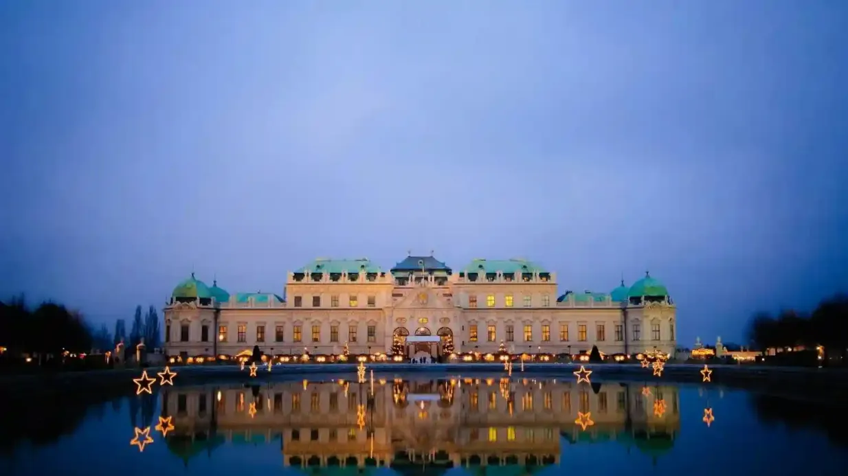 Vienna: Panoramic Evening Bus Tour