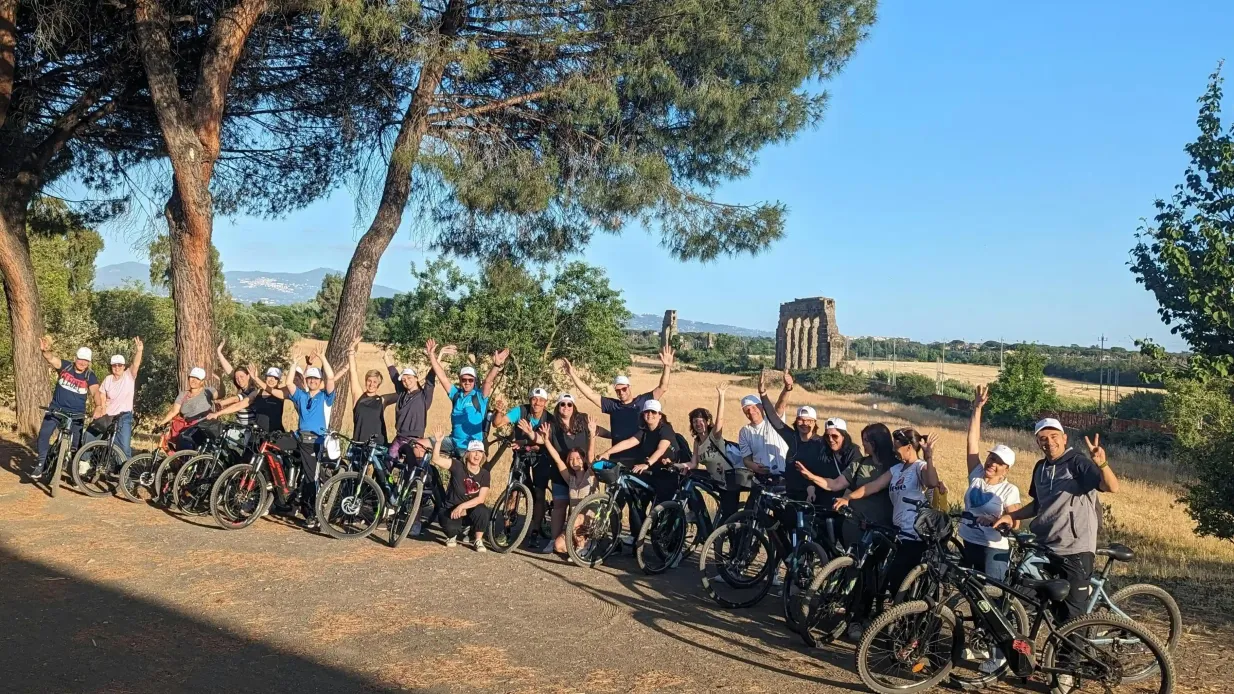 Appia Antica, Aqueducs et Catacombes Rome : Excursion en E-Bike Fournie par BGP NOLEGGIO SRL