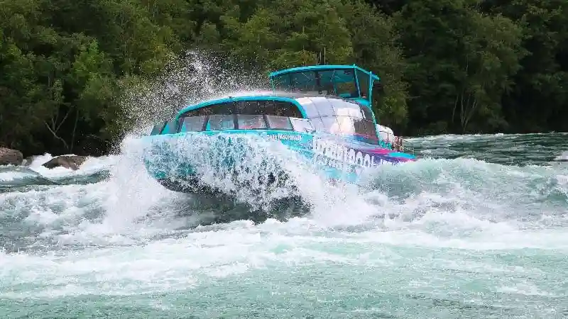 Niagarafälle, Kanada: Whirlpool Jet Boat Tour Bereitgestellt von Niagara Gorge Jet Boating Ltd.