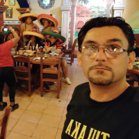Tony Velasco — Guide in Taco Tour Cancun Mexiko - Tacos, Tequila, Bier, Shopping & Stadtrundfahrt, Mexiko