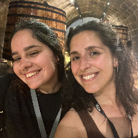 Cat & Graça — Guide of Wine Tour with Visit to a Cellar, Portugal