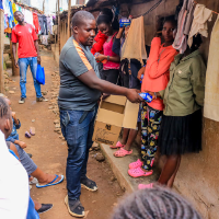 Collins Orido — Guía del Gira Agape Hope por los barrios de chabolas de Kibera, Kenia