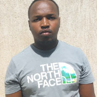 Michael ndathi &mdash; Guía del Visita histórica a pie de Nairobi, Kenia