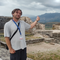 Eugene &mdash; Guida di Tour gratuito di Gjirokaster, Albania