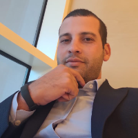 Mohamed Hassan — Guide of Explore the Royal Wonders of Abu Dhabi, global.countries.