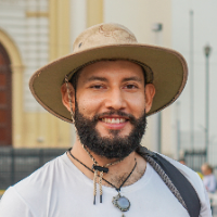 Carlos — Guide in Santa Ana Vibes: Durch die Stadt gehen, die Seele spüren, El Salvador