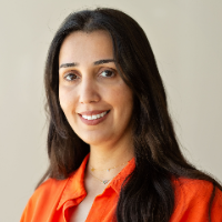 Reem — Guide of Louvre Abu Dhabi Art & Culture Tour, global.countries.