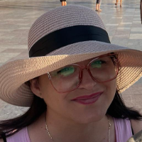 Dorina Jorgalli — Guide in Entdecken Sie die schöne Stadt Tirana, Albanien