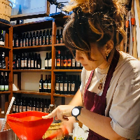 Manola — Guía del Gueto Judío, Paseo en Góndola y Degustación de Vino y Comida, Italia