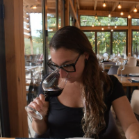 Florencia — Guida di Sapori dell'Albania: degustazione di vini locali, Albania