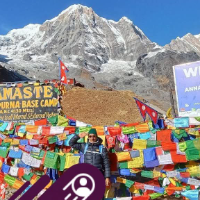 Deepak Karki — Guida di Tour gratuito a piedi di Kathmandu Thamel, Nepal