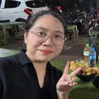 Sofia Nguyen — Guide in Bat Trang Pottery Craft Village Kostenlose Tour Dorf in Hanoi, Vietnam