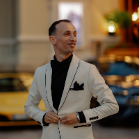 Albano Mema &mdash; Guía del Niza a pie Free Tour, Francia