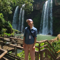 Josilaine Dutra &mdash; Guide in Morgengrauen an den Wasserfällen Kostenlose Tour Foz do Iguacu, Brasilien