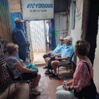 Wilfred Momanyi &mdash; Guida di Tour gratuito di Kibera attraverso i nostri occhi, Kenya