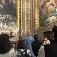 Jose  &mdash; Guide in Moderner Rundgang durch Madrid: Sol, Gran Via, Prado, Puerta del Alcala, Retiro, Spanien