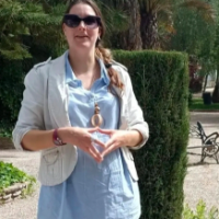 Romina &mdash; Guide in Kostenlose Tour durch Elche: Geschichte und Tradition mit einem Hauch von Datteln, Spanien