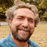 Gavin Pryke &mdash; Guide of Nantes Art Walking Free Tour, France